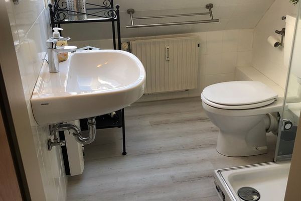  Ferienwohnung Neptun Dornumersiel - Badezimmer