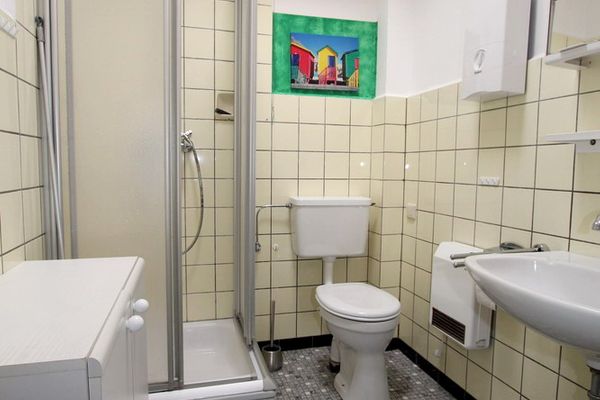  Haus Seeanemone Dornumersiel - Badezimmer