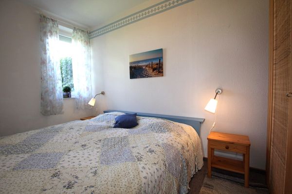  Haus Seeanemone Dornumersiel - Schlafzimmer
