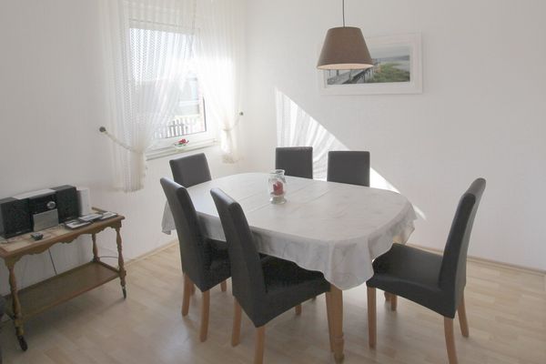  Haus Sonnenschein Dornumersiel - Wohnzimmer
