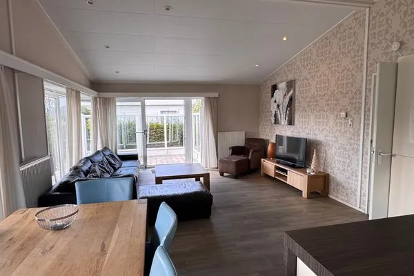  EuroParcs Schoneveld / Breskens Chalet Meer und Sonne mit Zaun Haus Nr. J253