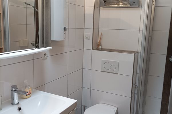  Ferienhaus Leano Dornumersiel - Badezimmer