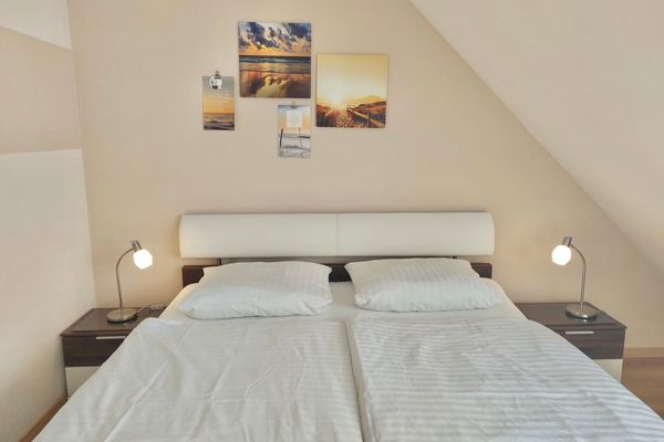  Haus Susanne Dornumersiel - Schlafzimmer