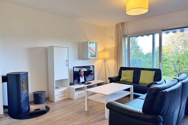 Moderne Erdgeschosswohnung mit 3 Schlafzimmern und Kamin