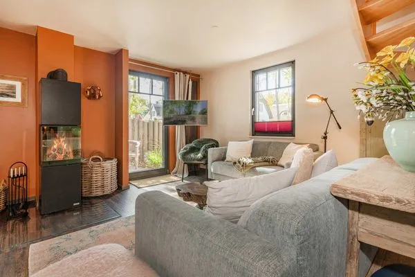 Wohnzimmer  Ferienhaus Ferdinand mit Sauna, Kamin und Terrasse - Hunde willkommen