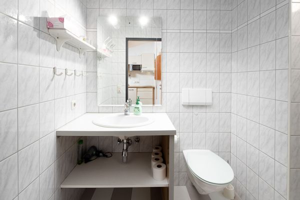  Apartment Laimgruber 2 Zell am See - Bathroom