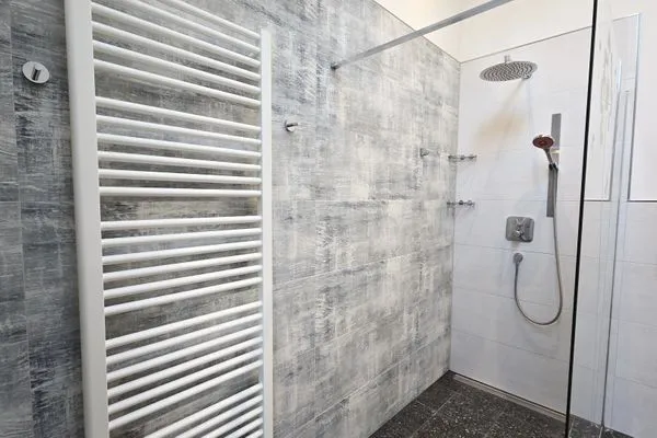 Badezimmer  Ferienhaus "Rachel III" im Ferienpark Holm an der Ostsee