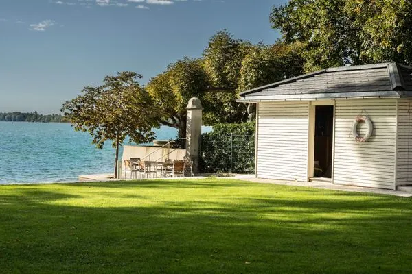  Ferienwohnung Lakeside Lodge Nonnenhorn - Privater Seezugang