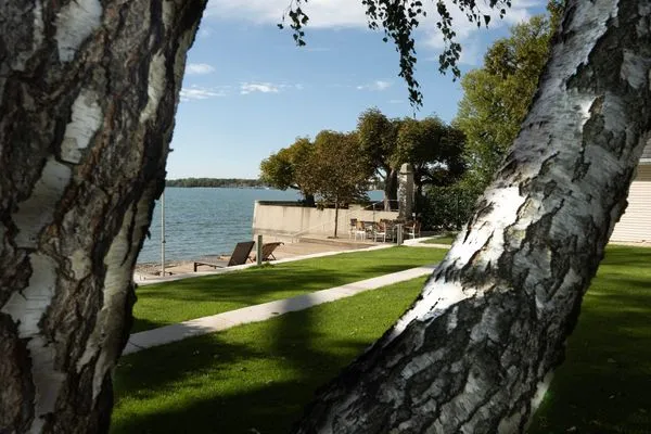  Ferienwohnung Lakeside Lodge Nonnenhorn - Garten