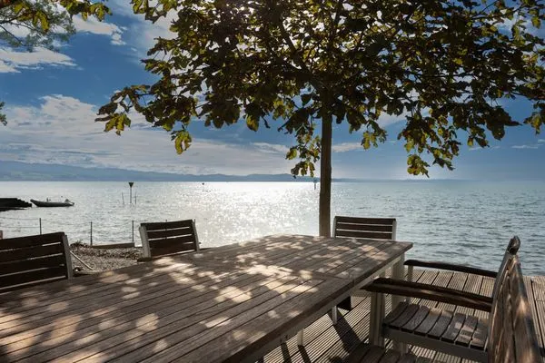  Ferienwohnung Lakeside Lodge Nonnenhorn - Privater Seezugang