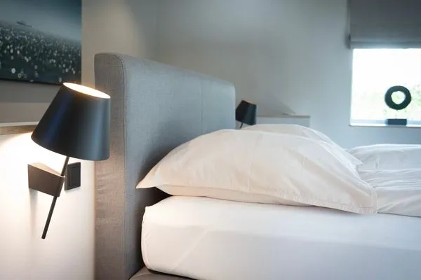  Ferienwohnung Lakeside Lodge Nonnenhorn - Wohn- und Schlafbereich