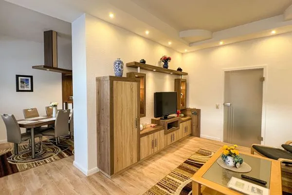 Wohnzimmer  helle Ferienwohnung, strandnah mit großem Balkon