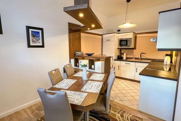 Küche / Küchenzeile  helle Ferienwohnung, strandnah mit großem Balkon