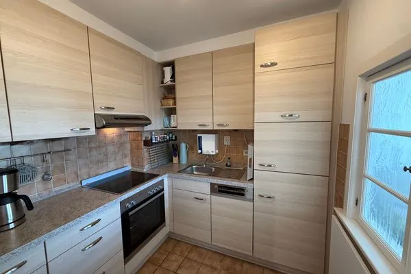 Küche / Küchenzeile Ferienwohnung im Haus Strandstr.22 Hoja App. 63/ TG Platz Nr. 105  obere Ebene