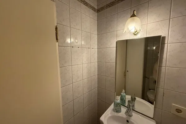 Gäste-WC Ferienwohnung im Haus Strandstr.22 Hoja App. 63/ TG Platz Nr. 105  obere Ebene