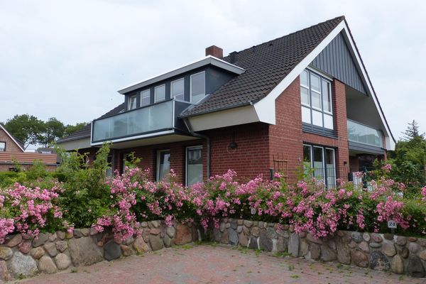  Captain Baack  - Gartenblick