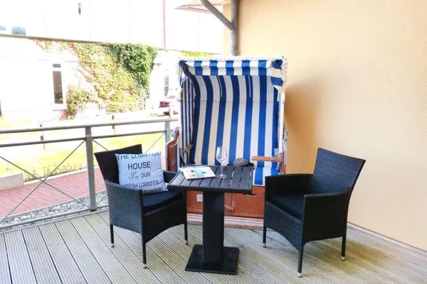 Balkon mit Aussicht auf das Wattenmeer der Strand Residenz Wohnung 8 in Wittdün auf Amrum Strand Residenz Ferienwohnung *Strand Residenz 8*