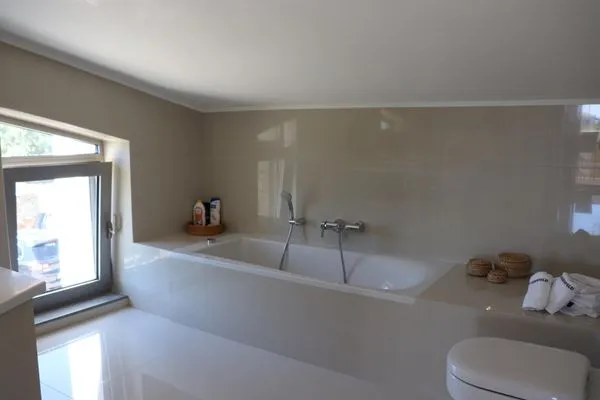 Badezimmer  Assini View