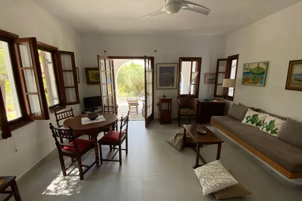 Living room  Aspro Spiti 1