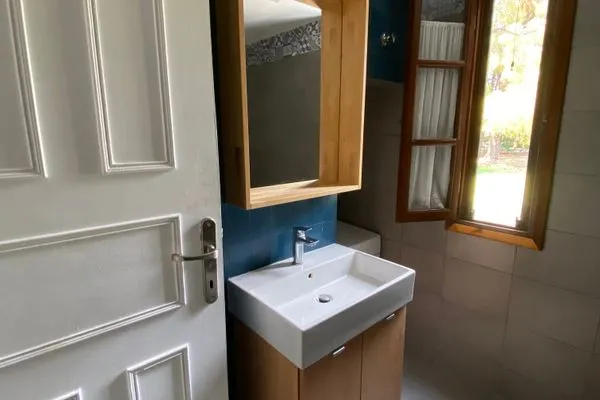 Bathroom  Aspro Spiti 1