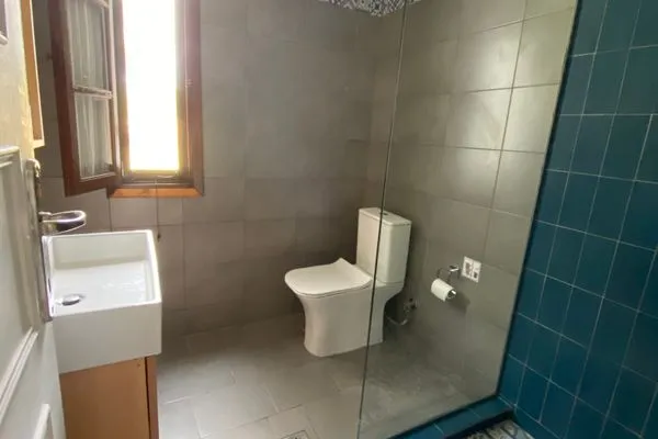 Bathroom  Aspro Spiti 1