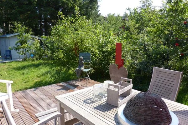 Terrassenmöbel auf der Terrasse am Ferienhaus Koggenhüs in Norddorf auf Amrum  Ferienhaus *Koggenhüs*