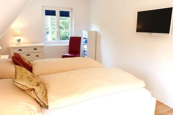 Doppelbettschlafzimmer im Ferienhaus Koggenhüs in Norddorf auf Amrum  Ferienhaus *Koggenhüs*