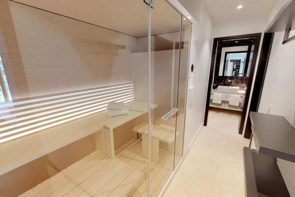 Luxus und Strandnah-Ferienapartment mit Balkon & Sauna in Timmendorfer Strand