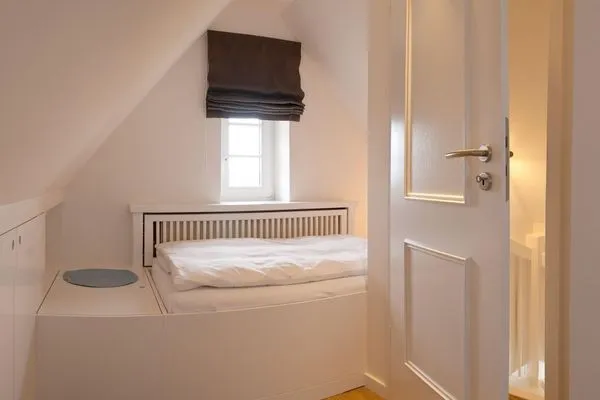 Schlafzimmer  LH Dwarslöper, App.4