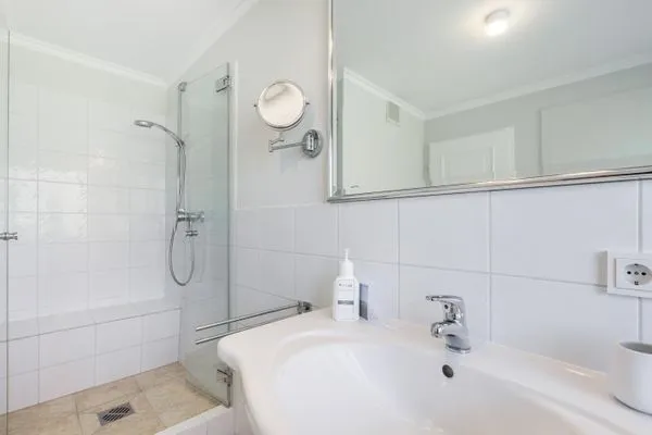 Badezimmer  Haus Weissenburg Whg. EG West