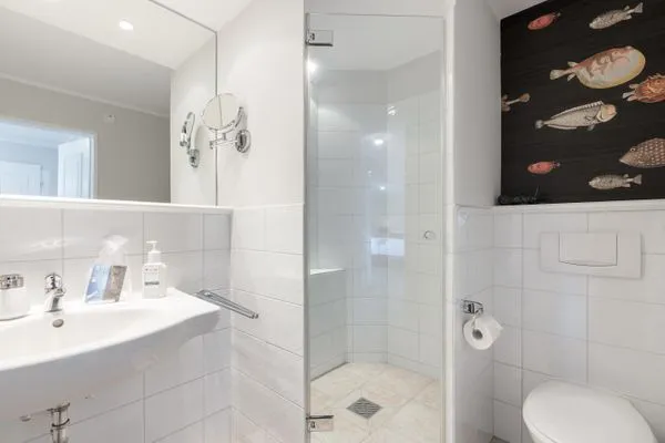 Badezimmer  Haus Weissenburg Whg. EG Ost