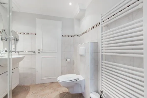 Badezimmer  Haus Weissenburg Whg. OG West