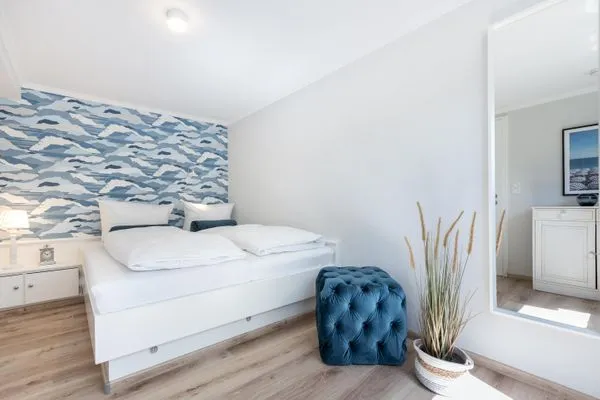 Schlafzimmer  Haus Weissenburg Whg. Garten West