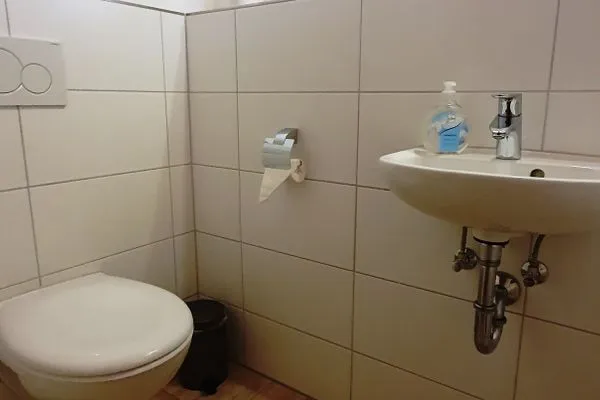 Gäste-WC Feriendorf Via Claudia Haus 65 Casa Bavaria