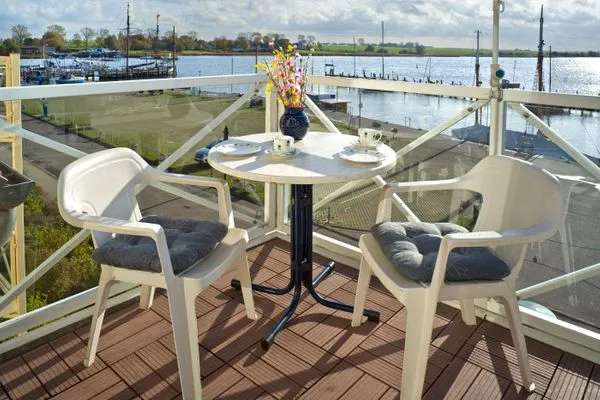 Balcony Residenz am Yachthafen Möwenblick