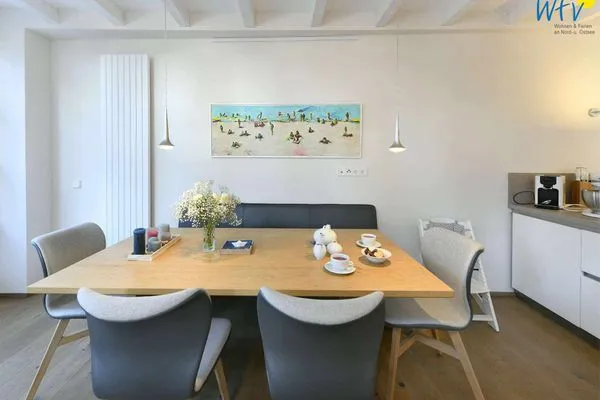 Essbereich Haus Nordland Ferienwohnung Gartenblick