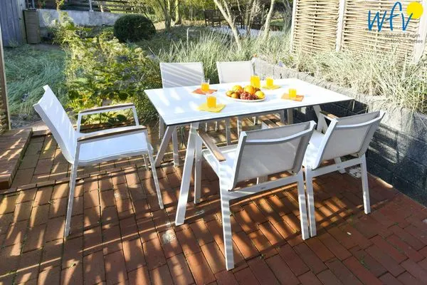 Terrasse Haus Nordland Ferienwohnung Gartenblick