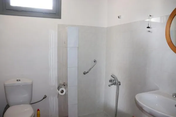 Badezimmer  Ageranos