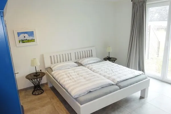 Schlafzimmer 1 in der Ferienwohnung Weiße Düne 4 in Wittdün auf Amrum Haus *Weiße Düne* Ferienwohnung Weiße Düne 4