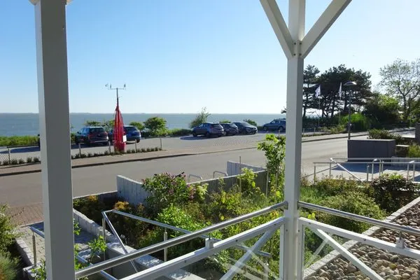 Nordbalkon der Ferienwohnung Weiße Düne 4 in Wittdün auf Amrum Haus *Weiße Düne* Ferienwohnung Weiße Düne 4