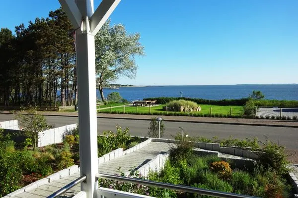 Nordbalkon der Ferienwohnung Weiße Düne 4 in Wittdün auf Amrum Haus *Weiße Düne* Ferienwohnung Weiße Düne 4