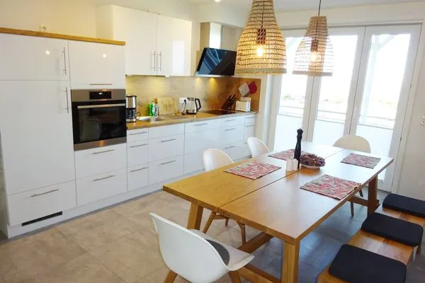 Küche in der Ferienwohnung Weiße Düne 4 in Wittdün auf Amrum Haus *Weiße Düne* Ferienwohnung Weiße Düne 4