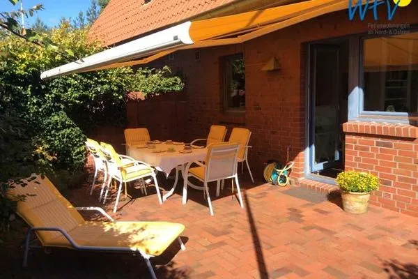 Terrasse Ferienhaus Friesenblick Ferienwohnung 1