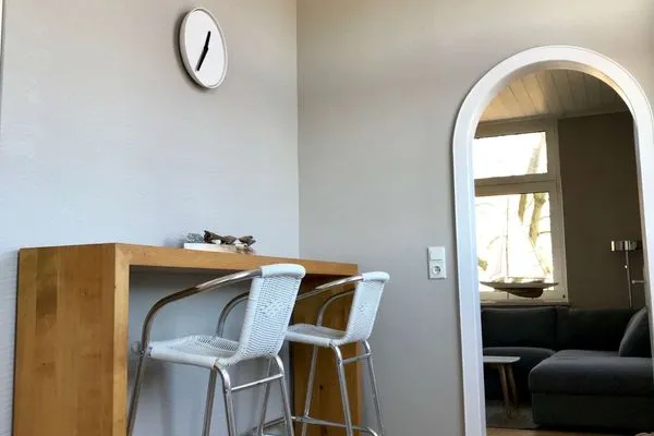 Küche mit Sitzmöglichkeiten Haus Inselrose Ferienwohnung Ankerrose