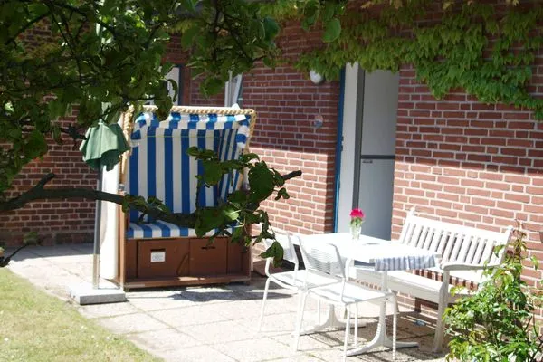 Terrasse der Ferienwohnung Welle in Norddorf auf Amrum Haus Anneliese Ferienwohnung Welle