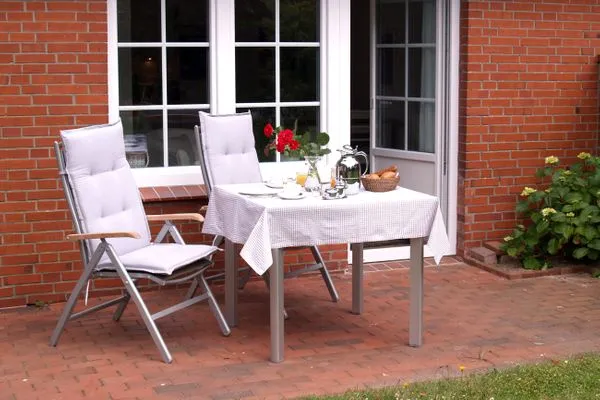 Terrasse der Ferienwohnung Düne in Norddorf auf Amrum Haus Anneliese Bungalow Düne
