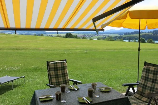 Landschaft Feriendorf Hochbergle Haus 109