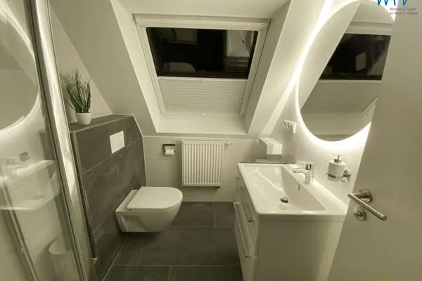 Badezimmer Strandhaus Ferienwohnung Backbord