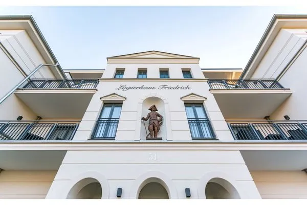 Fassade / Eingang Logierhaus Friedrich WE 22 - "Sandstrand"