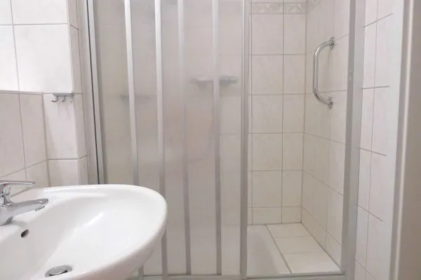 Badezimmer mit Dusche Residenz am Strand Wohnung 1-15